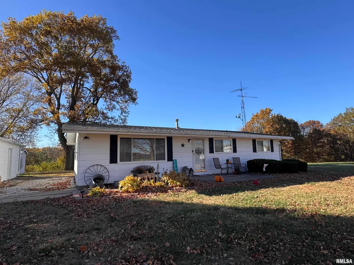 10810 E 1000th Street, Macomb, IL 61455 - Image #1