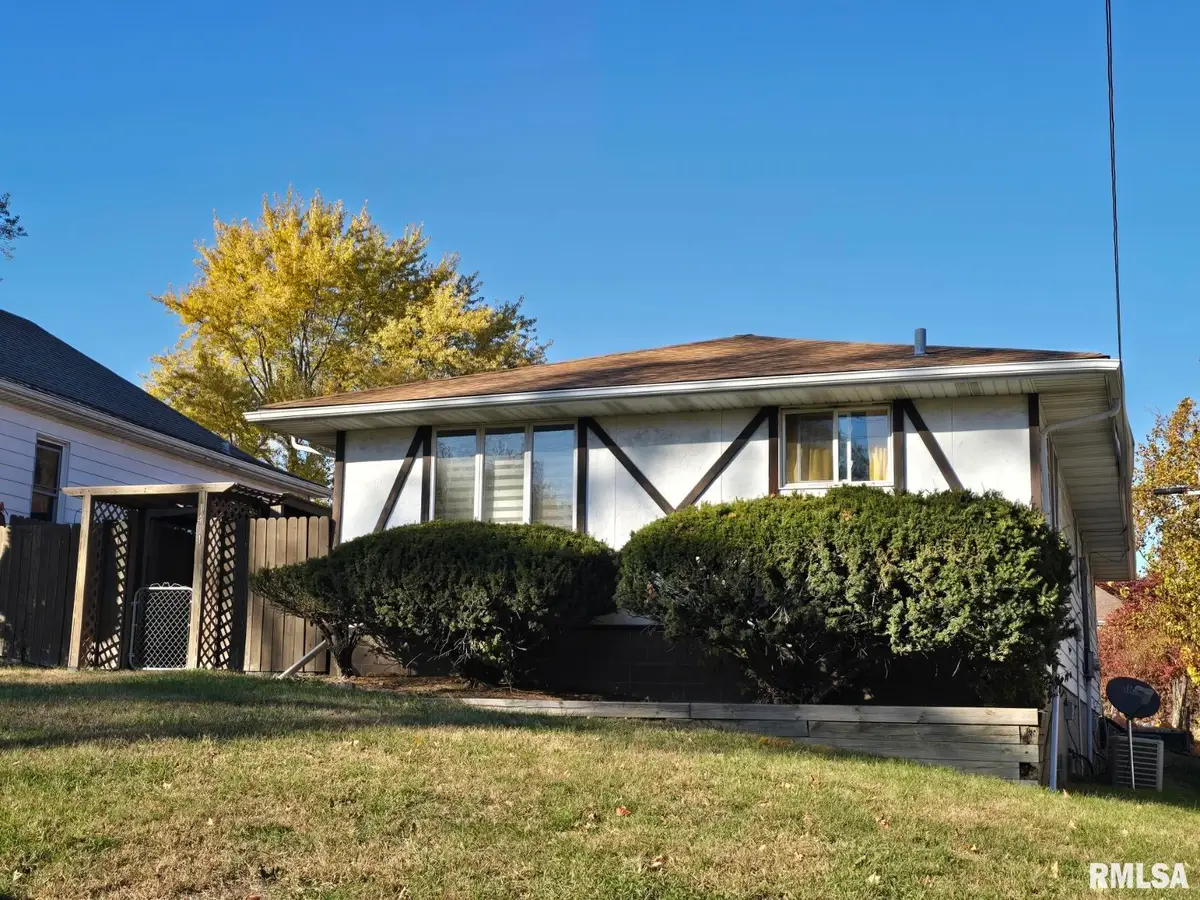 1411-1413 E Tripp Avenue #2, Peoria, IL 61603 - Image #1