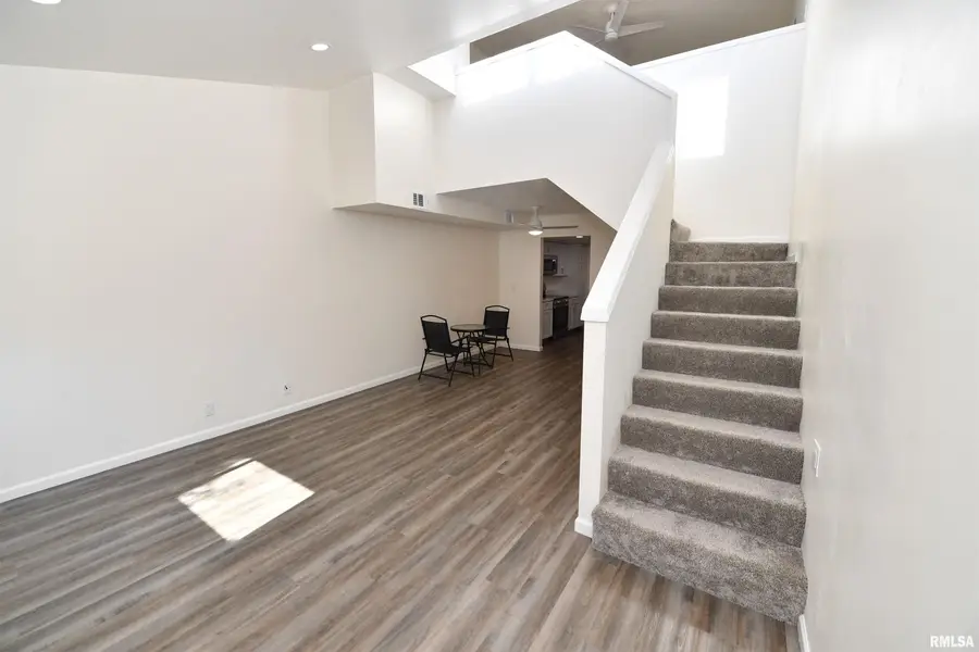 3107 W Willow Knolls Road #5A, Peoria, IL 61614 - Image #2