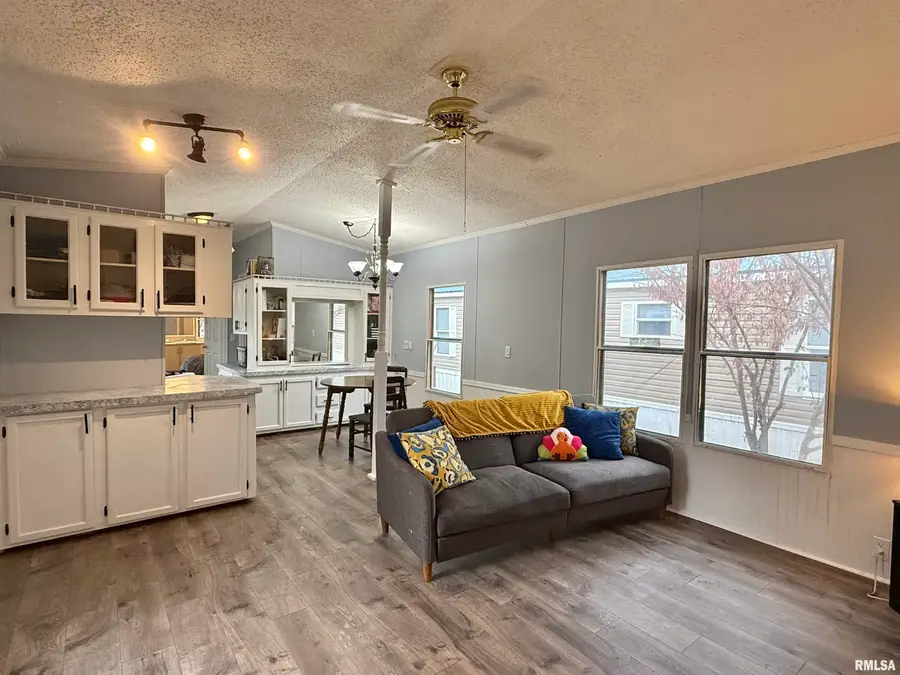 8414 N Dundee Road, Peoria, IL 61615 - Image #3