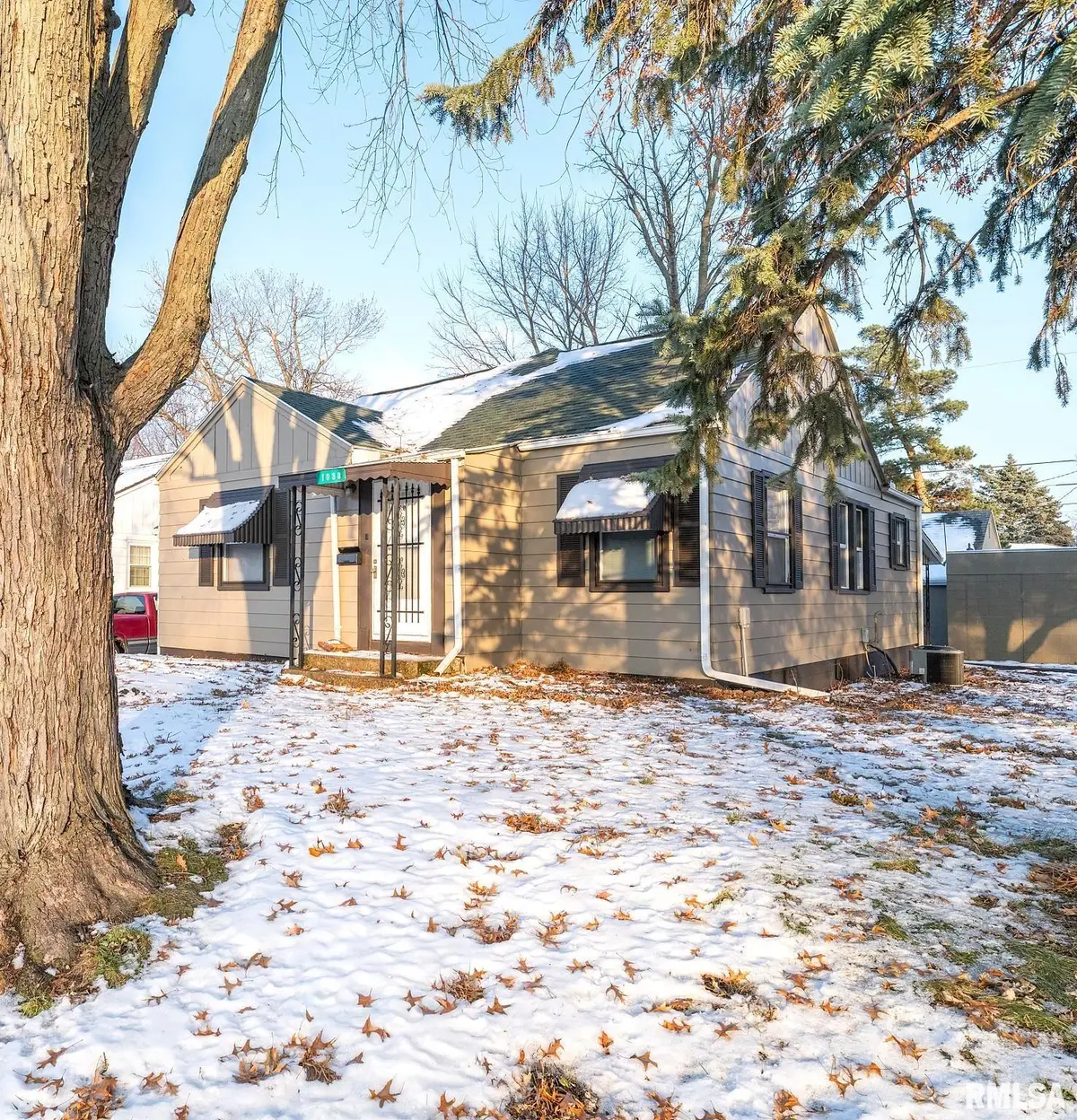 1030 S 13th Street, Pekin, IL 61554 - Image #1