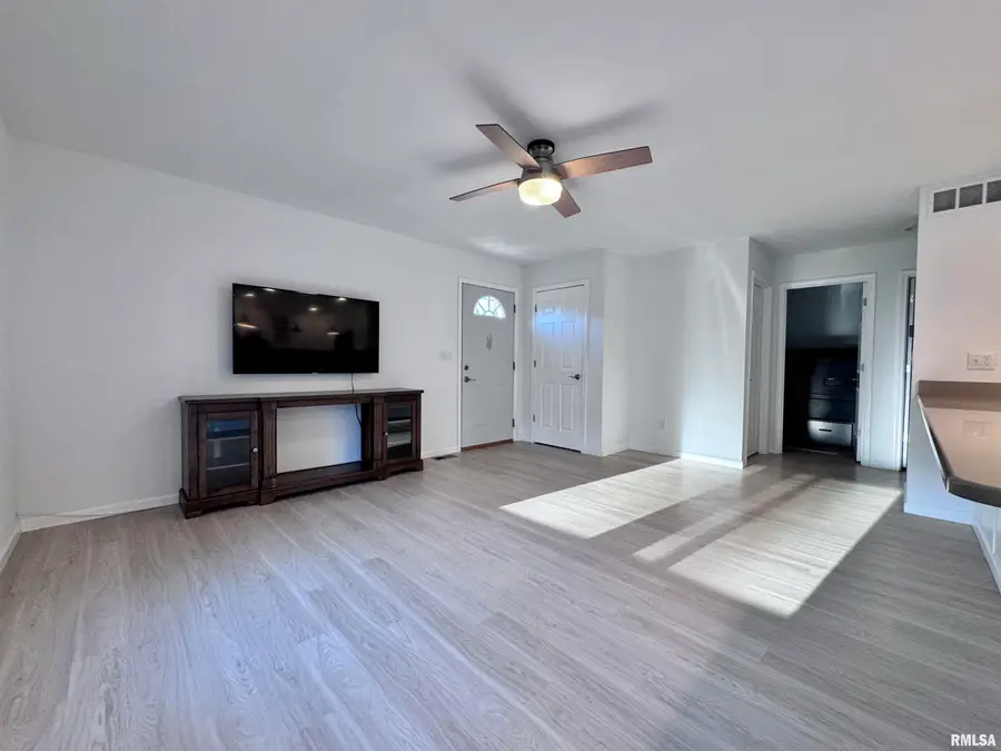 80 S Yorktown Road, Macomb, IL 61455 - Image #3