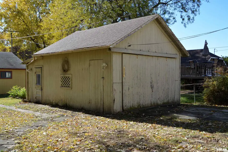 821 E Washington Street, Macomb, IL 61455 - Image #3