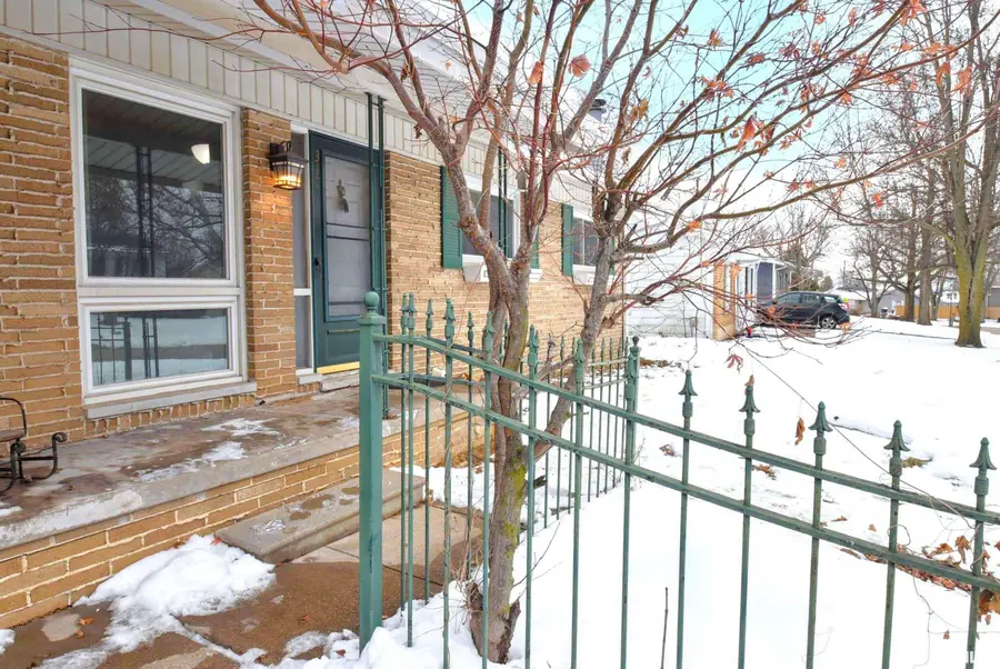 310 Dundee Road, East Peoria, IL 61611 - Image #3