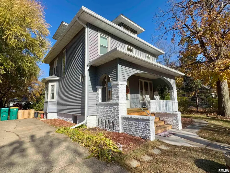 816 E Washington Street, Macomb, IL 61455 - Image #3