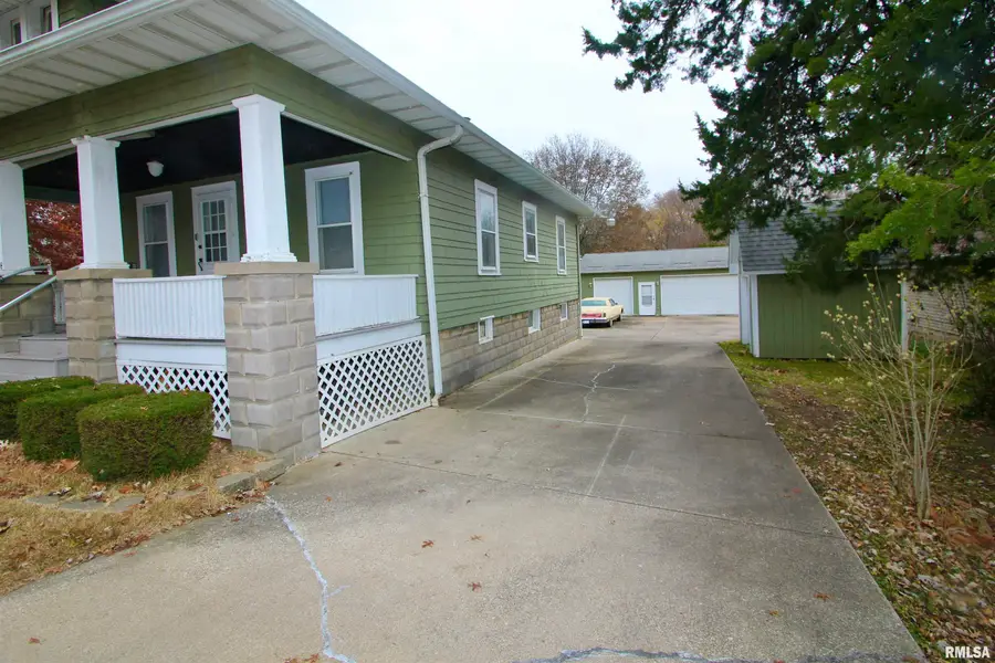 2318 N Flora Avenue, Peoria, IL 61604 - Image #3