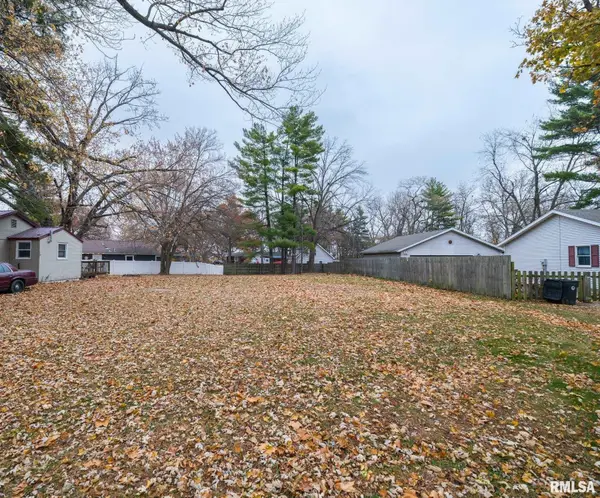 Gunion Avenue, Pekin, IL 61554