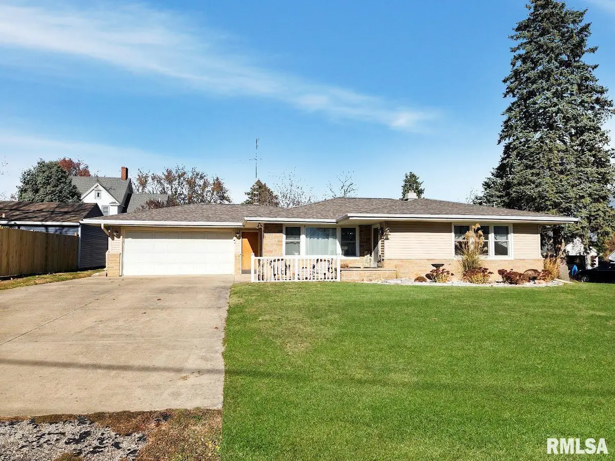 211 E Turner Avenue, Toulon, IL 61483 - Image #1