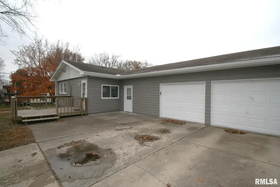 306 E Madison Street, Mackinaw, IL 61755 - Image #3
