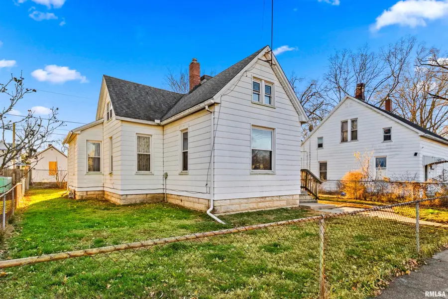 204 Catherine Street, Pekin, IL 61554 - Image #2