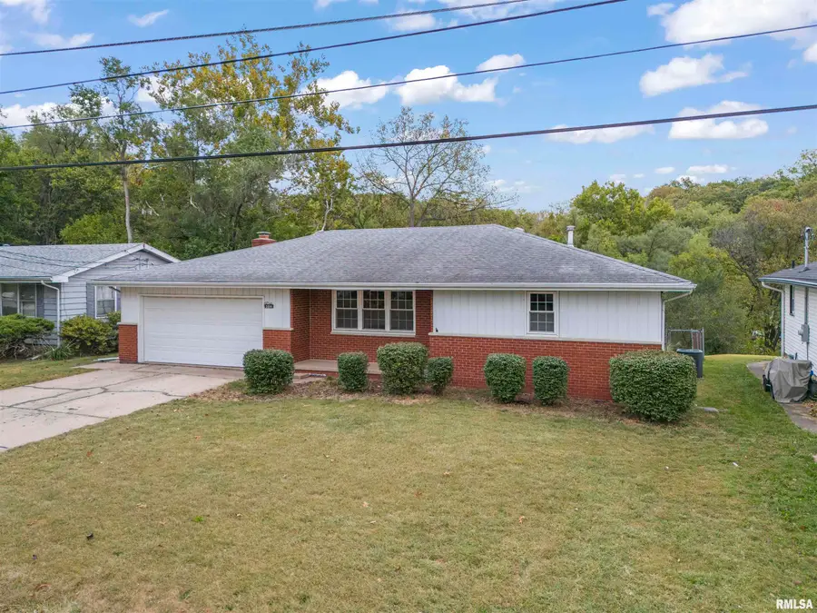 304 Brookview Road, East Peoria, IL 61611 - Image #3