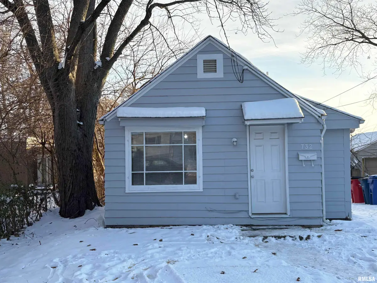 732 E Division Avenue, Peoria Heights, IL 61616 - Image #1