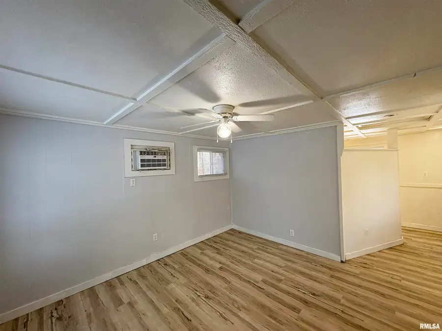 732 E Division Avenue, Peoria Heights, IL 61616 - Image #3