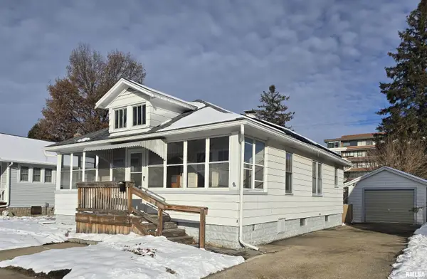 1321 Center Street, Pekin, IL 61554