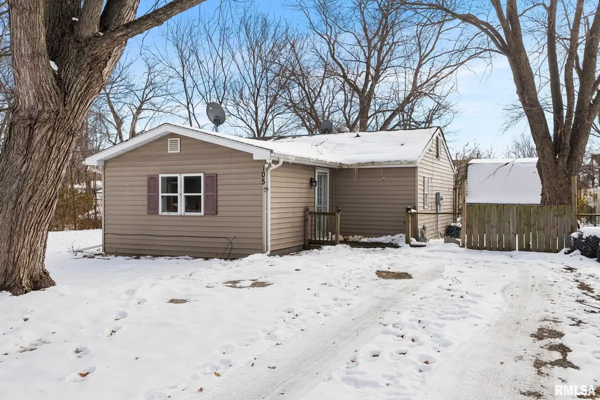 105 E Forest Avenue, East Peoria, IL 61611 - Image #1