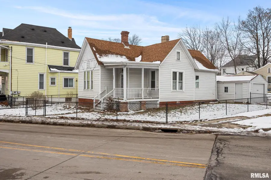 907 NE Glen Oak Avenue, Peoria, IL 61603 - Image #2