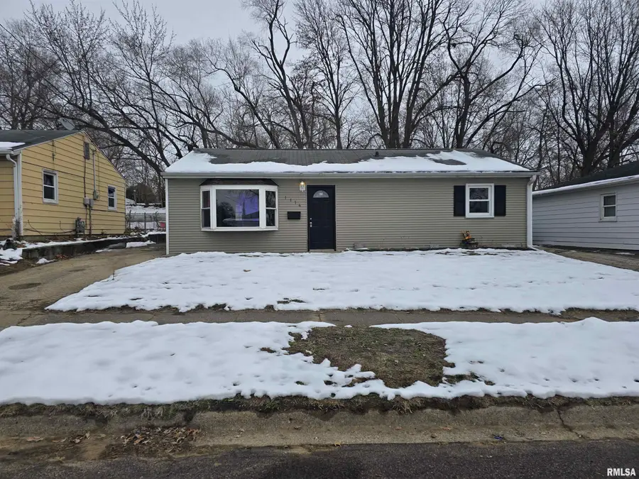 1114 N 15th Street, Pekin, IL 61554 - Image #2