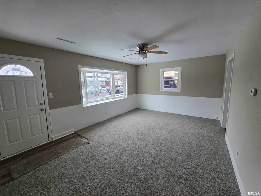 1114 N 15th Street, Pekin, IL 61554 - Image #3