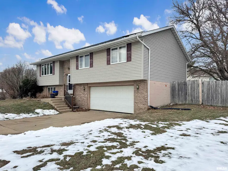101 Regent Court, East Peoria, IL 61611 - Image #3