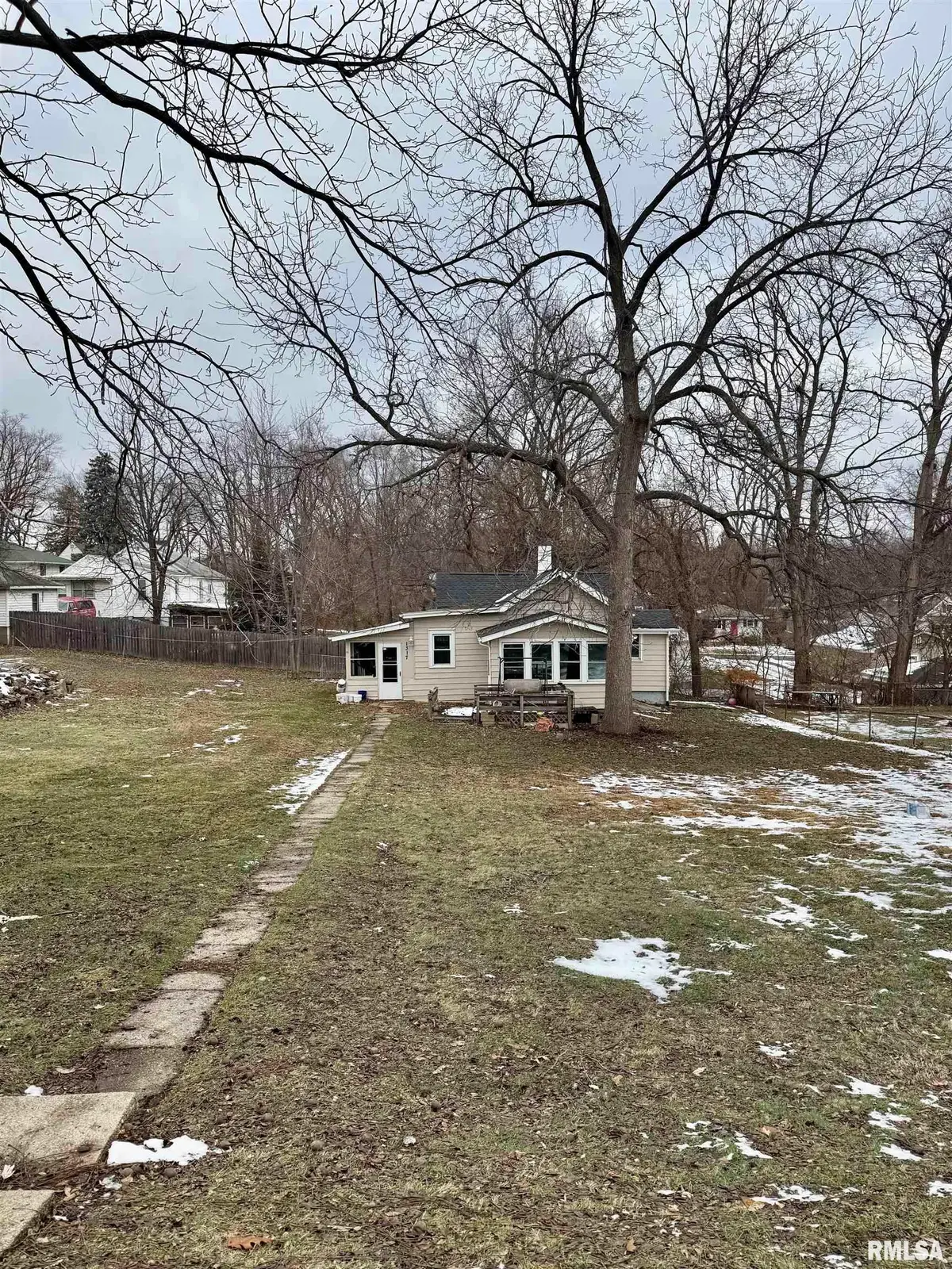 1317 E Elmhurst Avenue, Peoria, IL 61603 - Image #1