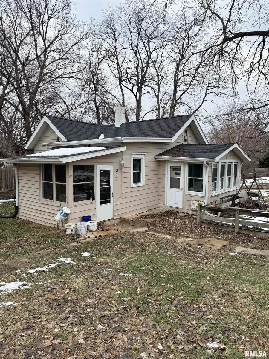 1317 E Elmhurst Avenue, Peoria, IL 61603 - Image #2