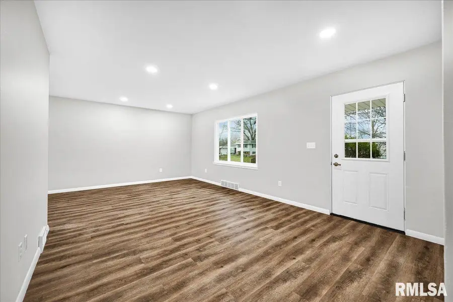 2003 S Mahark Lane, Peoria, IL 61607 - Image #3