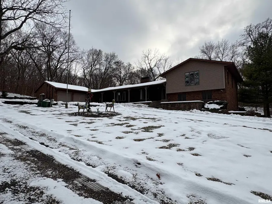 9445 Mcnabb Blacktop Road, Hennepin, IL 61327 - Image #2