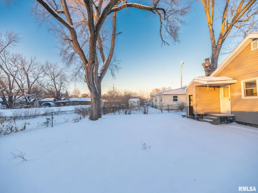 1017 S 12th Street, Pekin, IL 61554 - Image #3