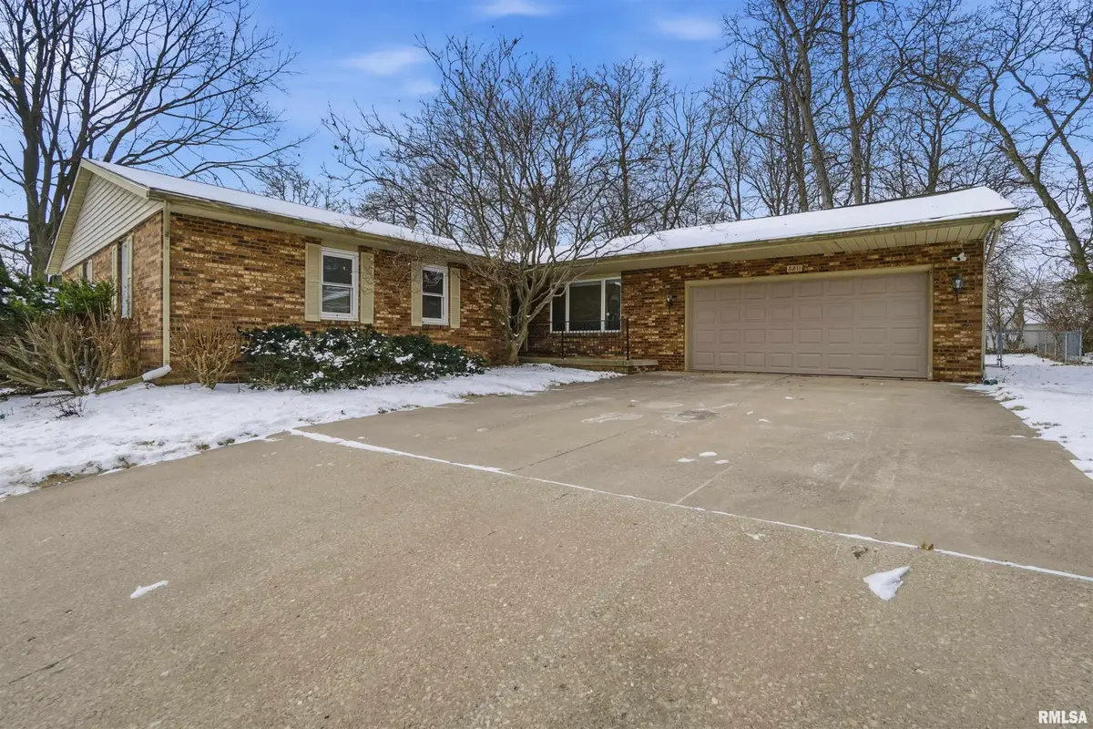 6211 N Chad Court, Peoria, IL 61615 - Image #1