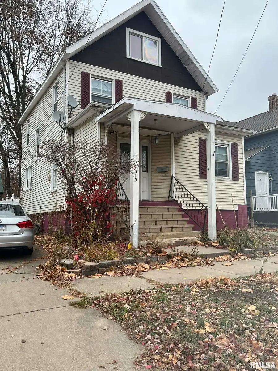 319 W Columbia Terrace, Peoria, IL 61606 - Image #2