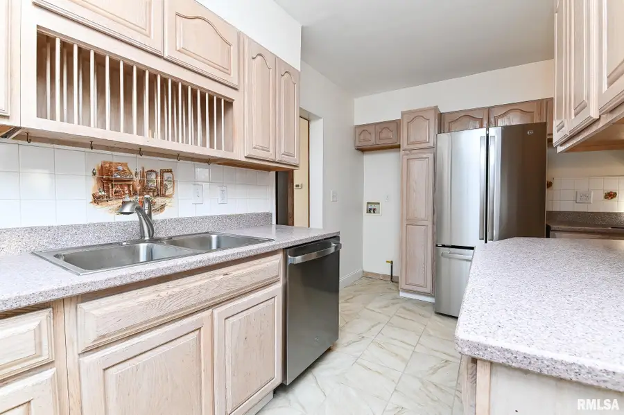 412 Washington Street, Pekin, IL 61554 - Image #3