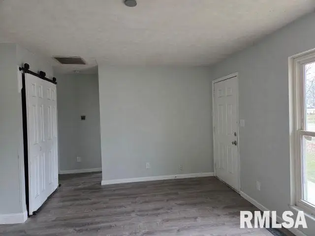 5820 N Frostwood Parkway, Peoria, IL 61615 - Image #3