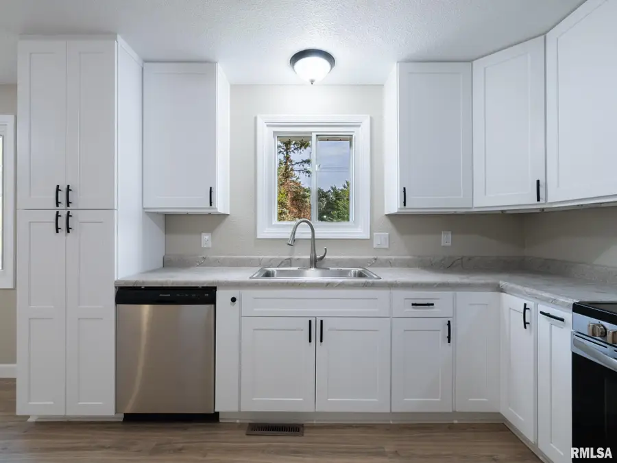 2922 W Larchmont Lane, Peoria, IL 61615 - #2