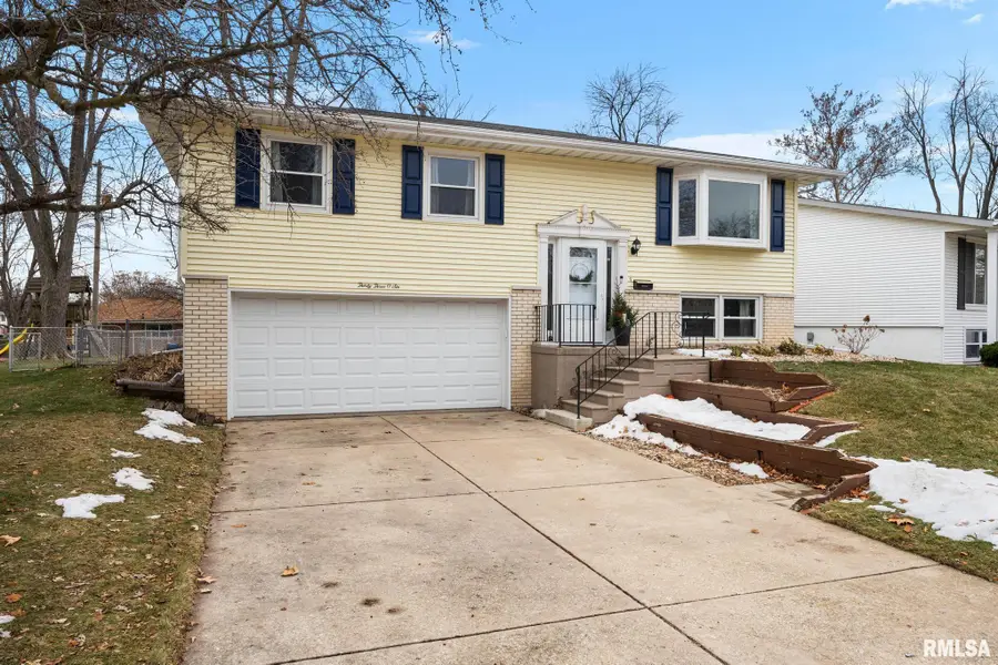 3306 W Birkshire Drive, Peoria, IL 61614 - Image #3
