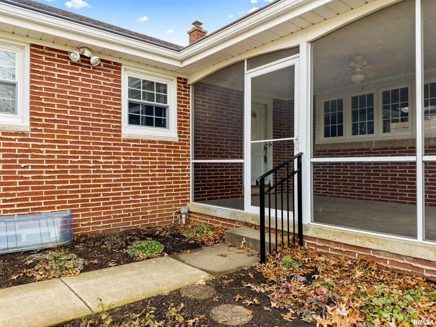 1012 W Beech Street, Chillicothe, IL 61523 - Image #3