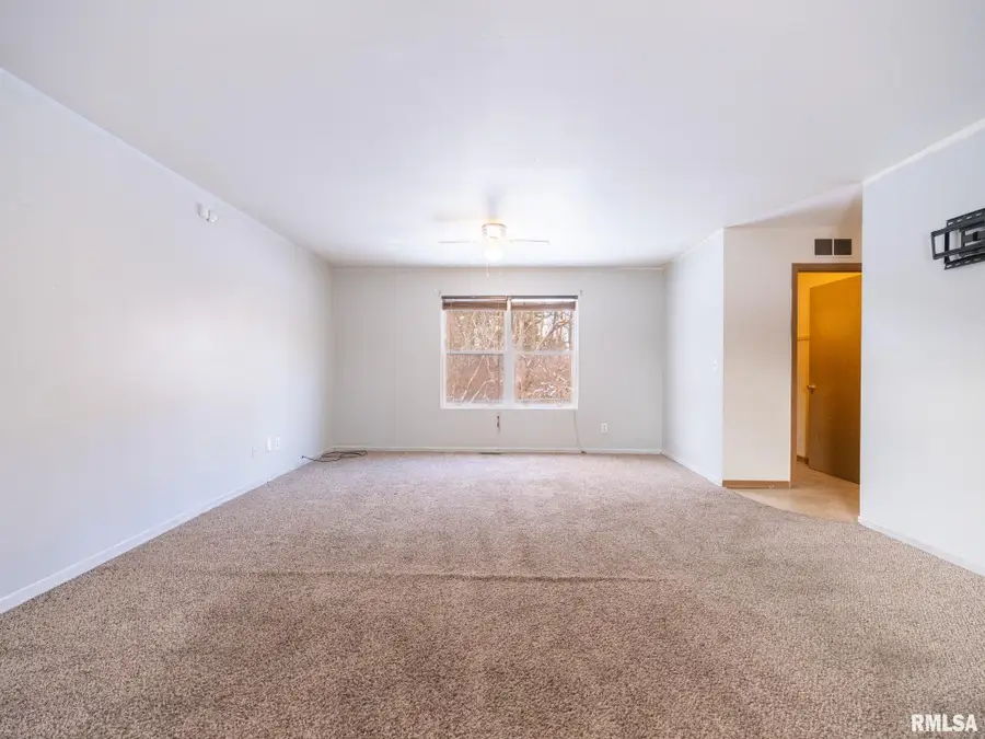 3317 W Richwoods Boulevard, Peoria, IL 61604 - Image #3