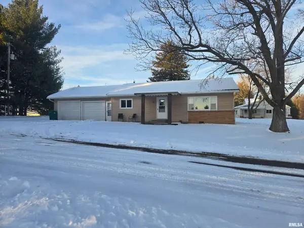 110 W Mound Street, Blandinsville, IL 61420