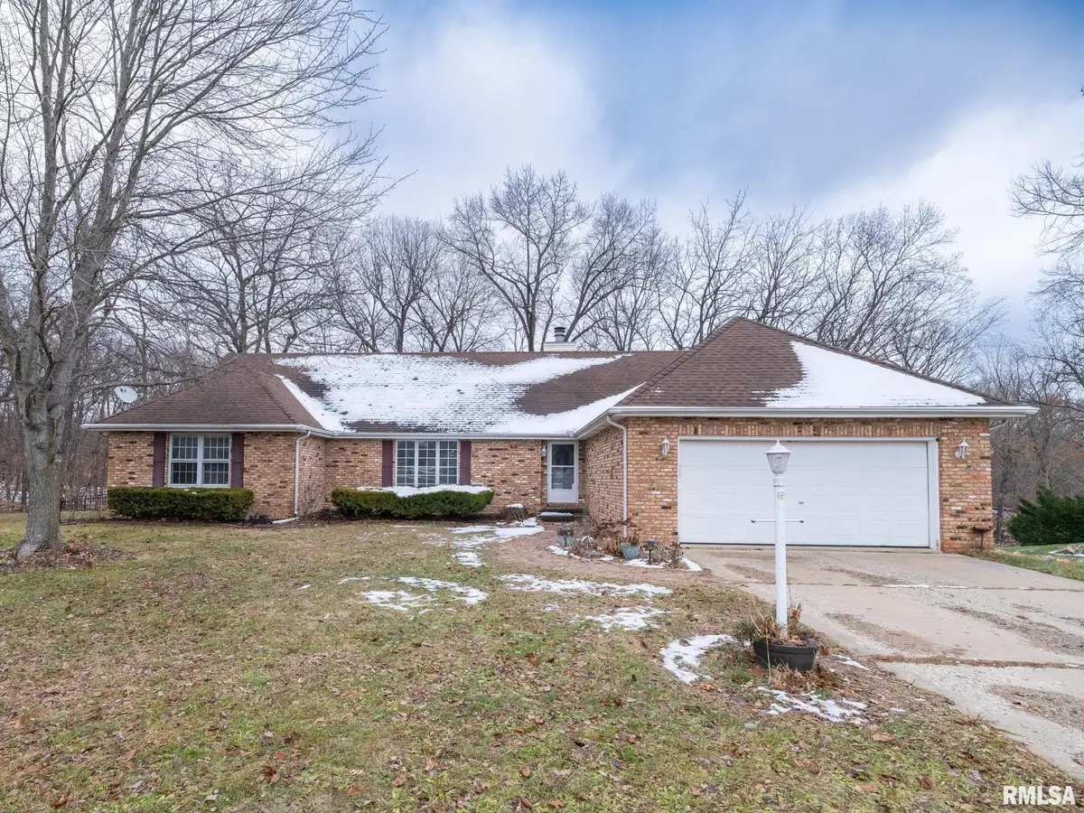 221 Warrior Way, Germantown Hills, IL 61528 - Image #1