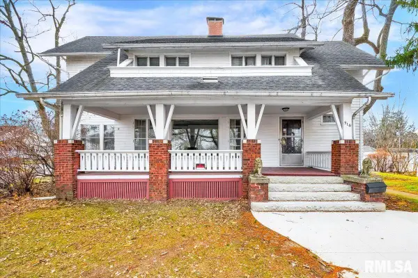 914 Washington Street, Pekin, IL 61554