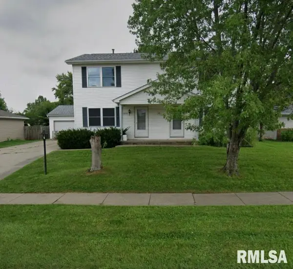 6104-06 N Frostwood Parkway, Peoria, IL 61615