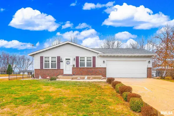 1011 S Washington Street, Manito, IL 61546