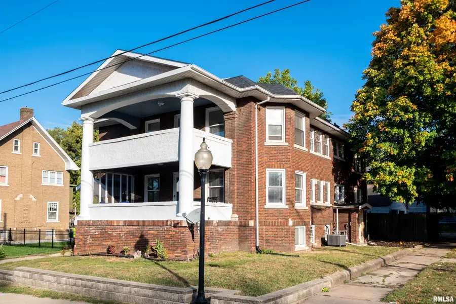 501 W Columbia Terrace, Peoria, IL 61606 - Image #2