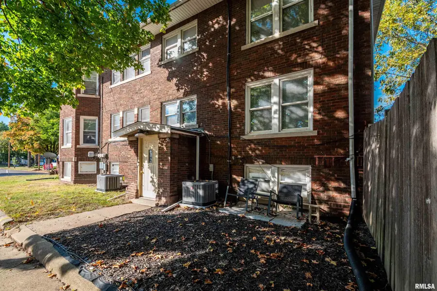 501 W Columbia Terrace, Peoria, IL 61606 - Image #3