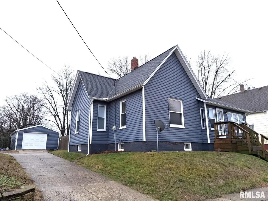 471 N 7th Avenue, Canton, IL 61520 - Image #3