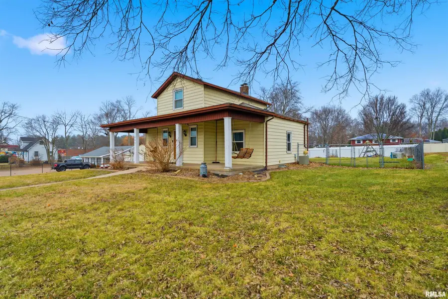 805 W Main Street, Elmwood, IL 61529 - Image #2