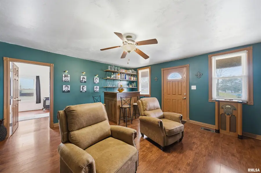 805 W Main Street, Elmwood, IL 61529 - Image #3