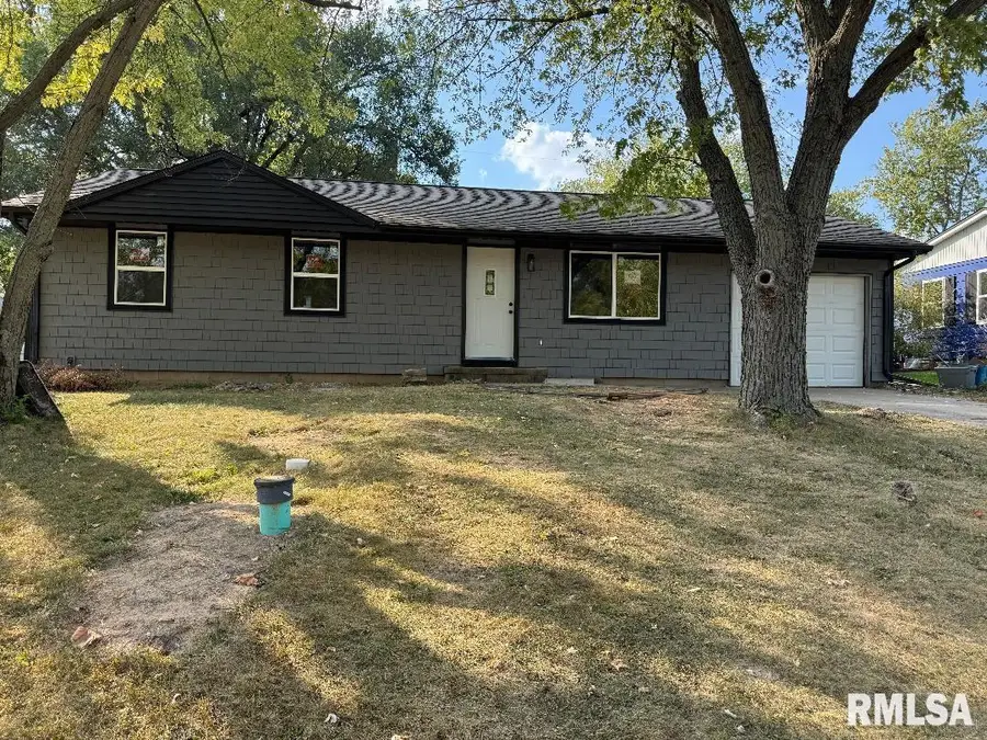 5821 N Graceland Drive, Peoria, IL 61614 - Image #2