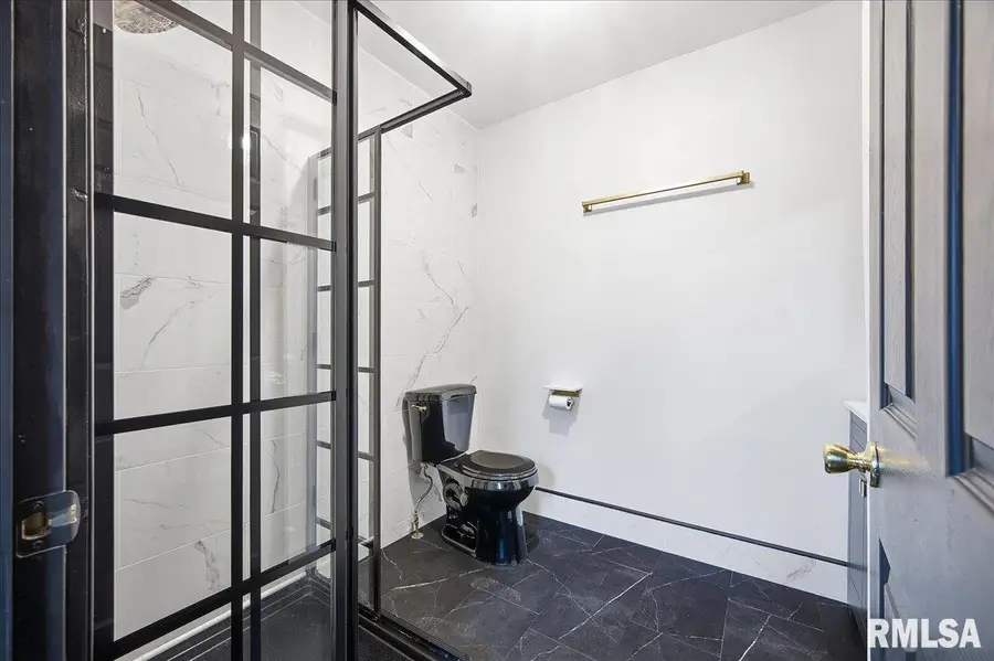 3803 N Grand Boulevard, Peoria, IL 61604 - Image #3