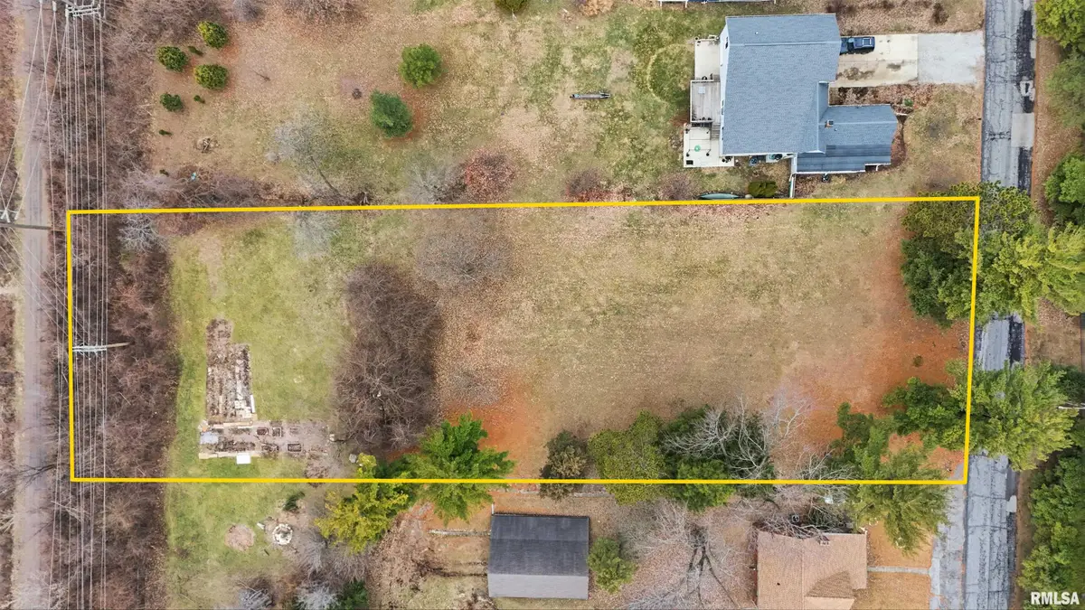 5619 N Humboldt Avenue, Peoria, IL 61614 - Image #1