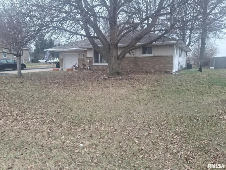 417 N Toepfer Street, Tremont, IL 61568 - Image #2